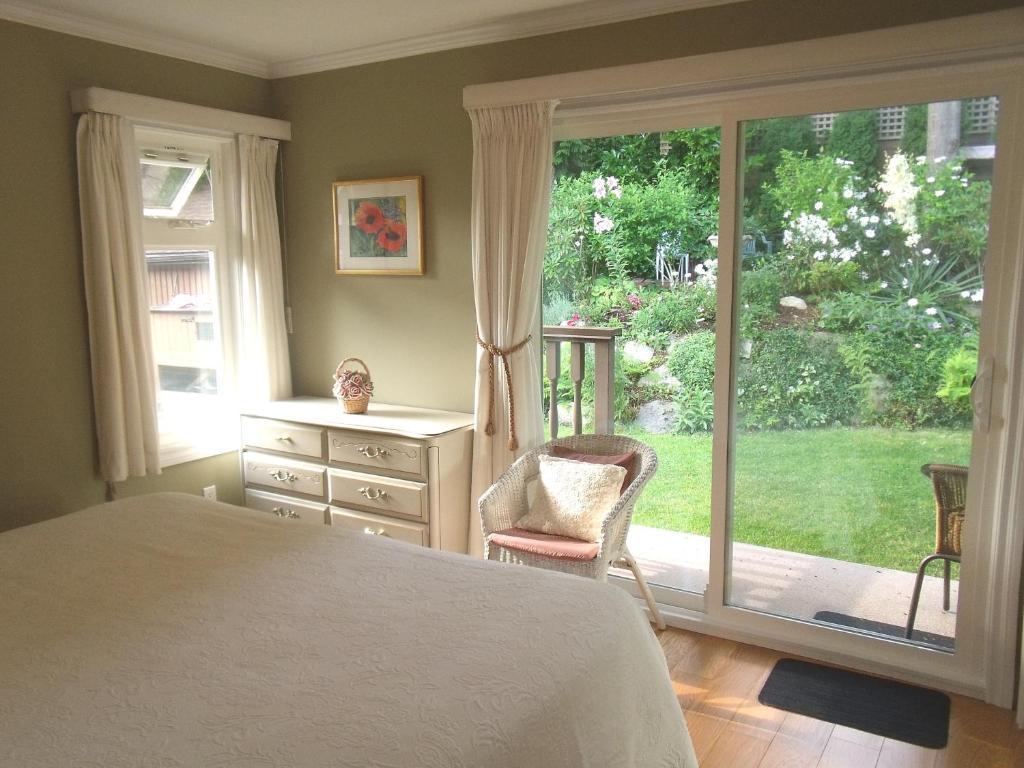 Mountain Bed & Breakfast North Vancouver Zimmer foto